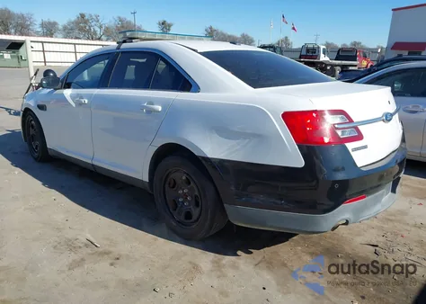 2015 Ford Police Interceptor z USA, uszkodzony, nr VIN 1FAHP2MK5FG109310